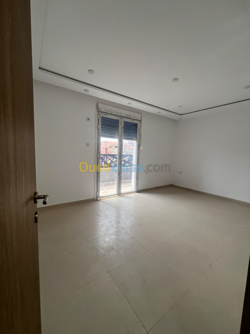 Location Appartement F4 Alger Baba hassen