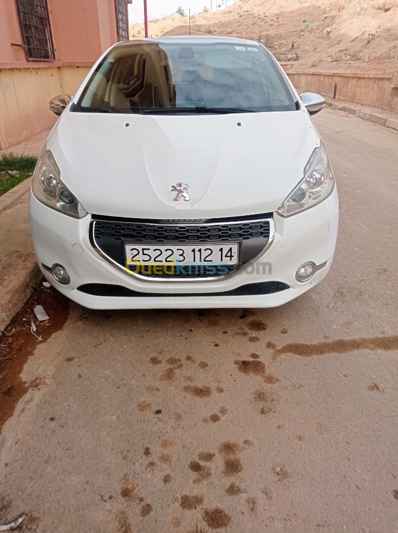 Peugeot 208 2012 Allure