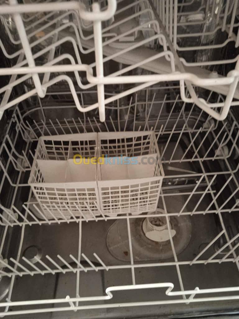 فيسال غسالة الاواني للبيع  Lave-vaisselle à vendre 