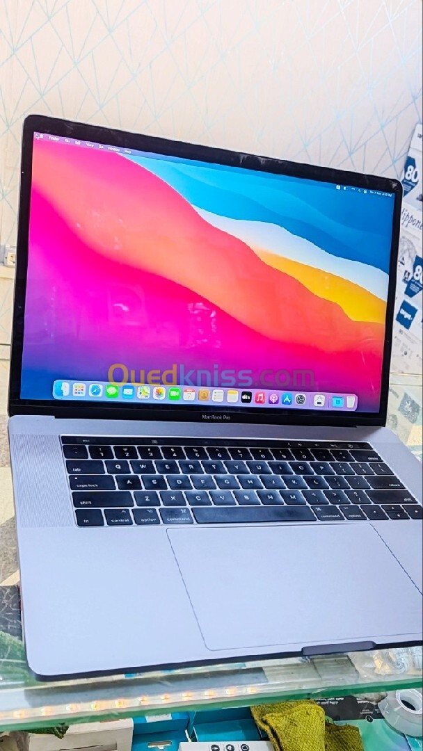 Mac book Pro BiG