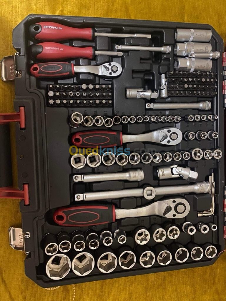 Caisse a outils 