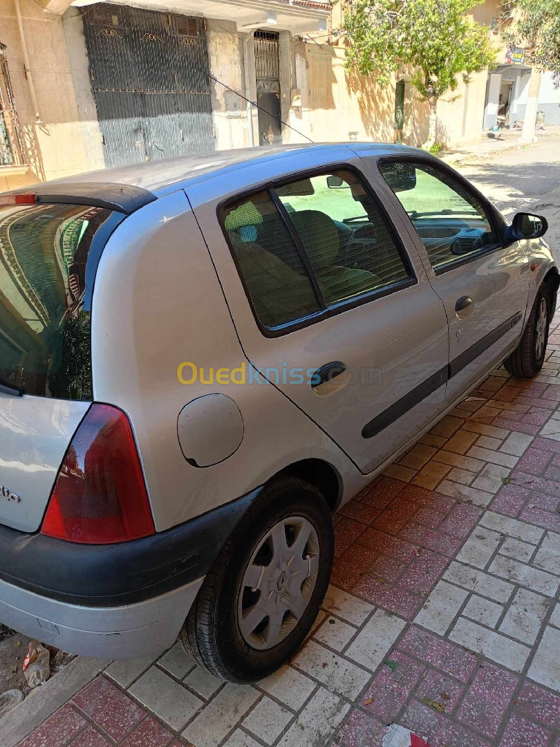 Renault Clio 2 1999 Extreme