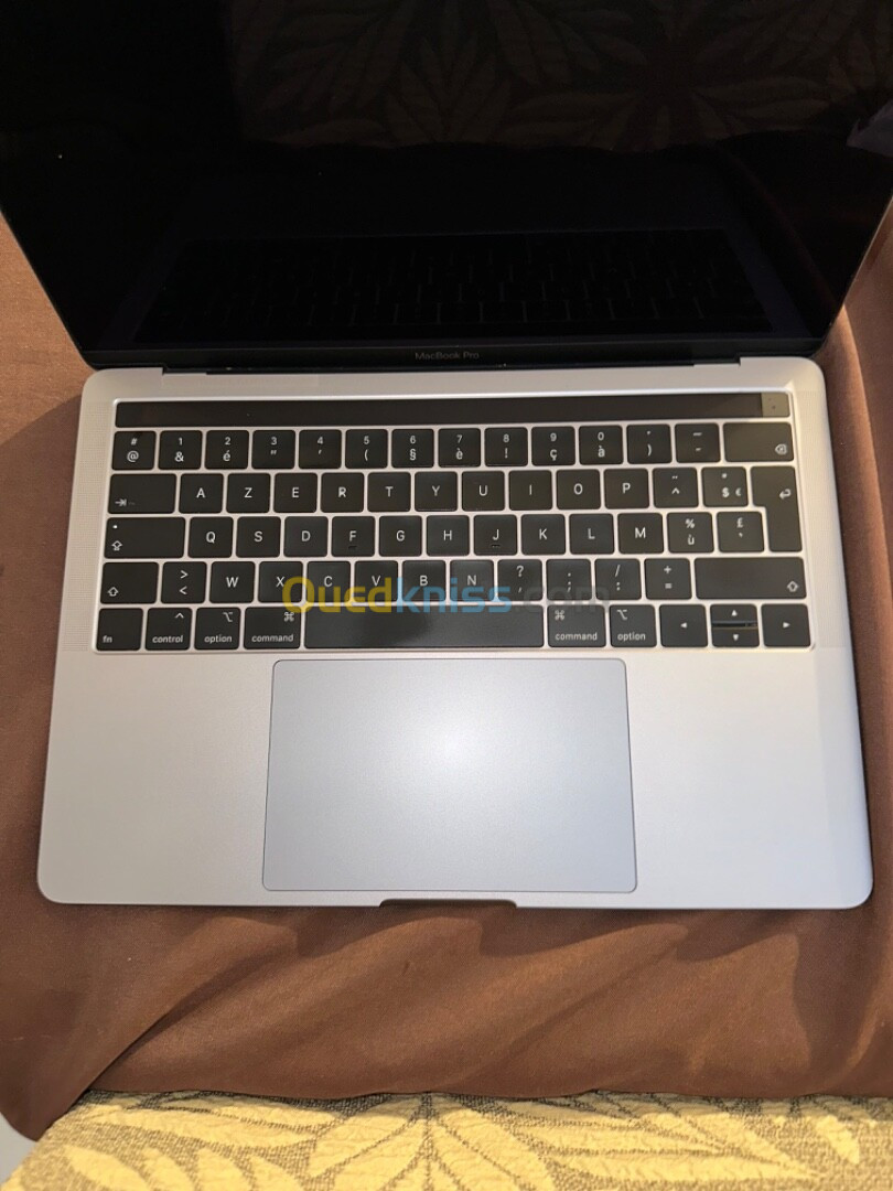 MacBook Pro 2018 i7 / 512gb / 16 gb