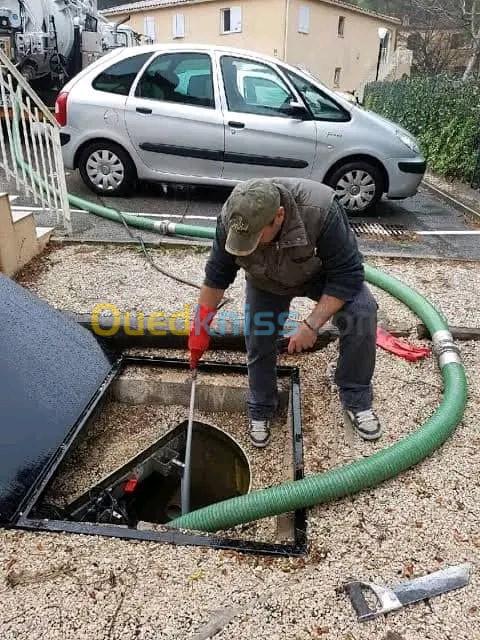 Service société camion Nettoyage Debouchage canalisation et curage Vidange de Fosse et Cave Vidange 