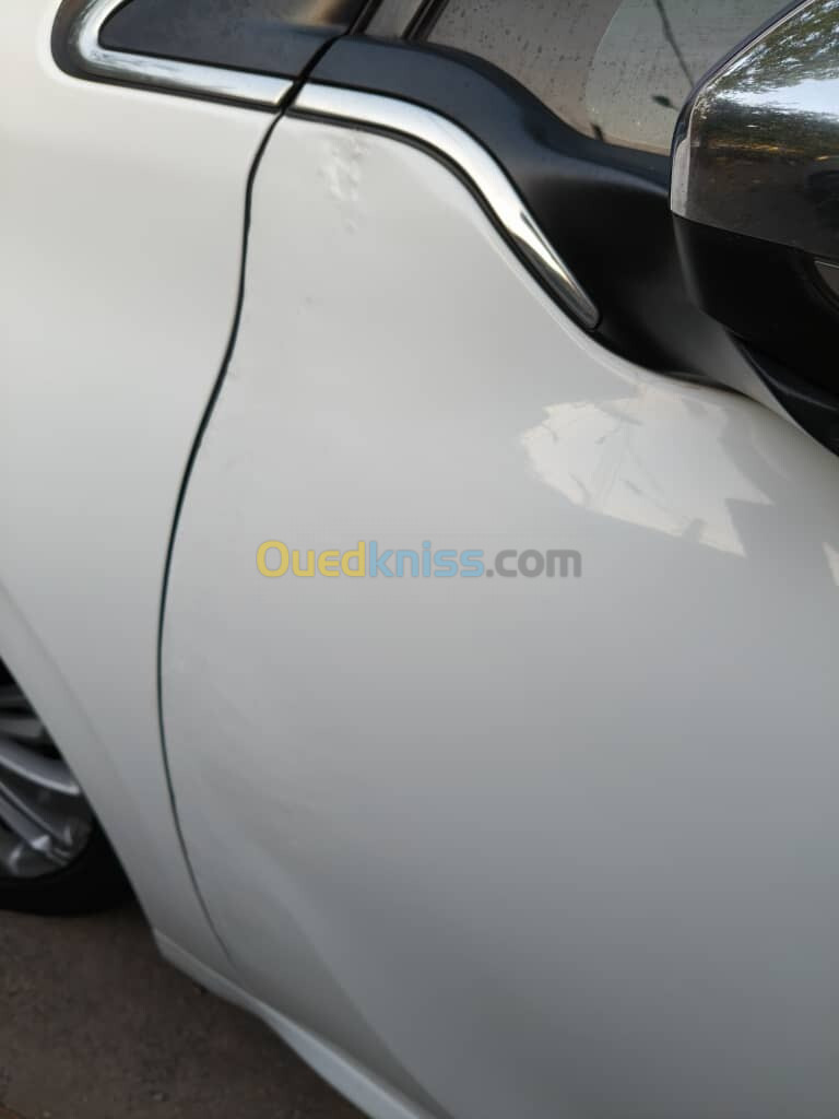 Peugeot 208 2015 Allure