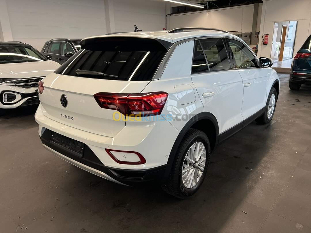 Volkswagen T-Roc 2023 Life plus