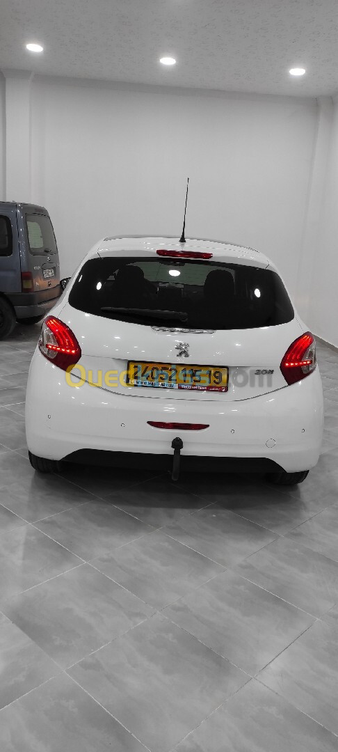 Peugeot 208 2015 Allure