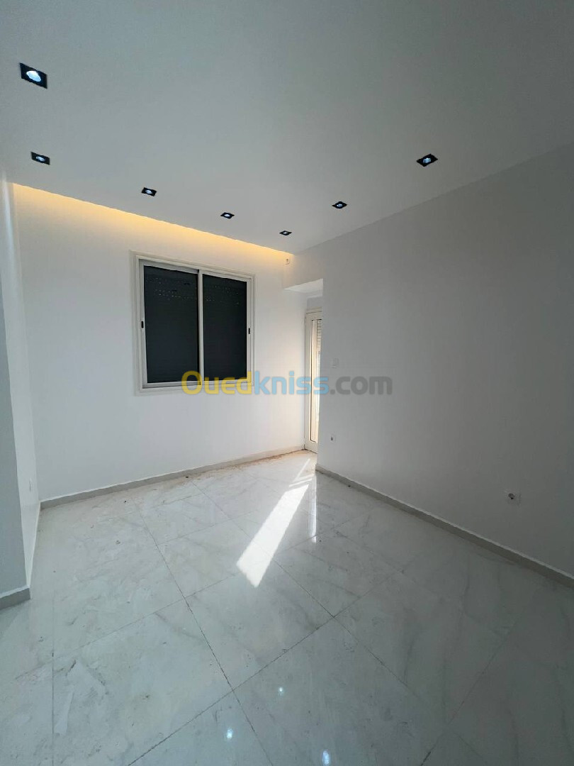 Vente Appartement F2 Alger Bordj el kiffan