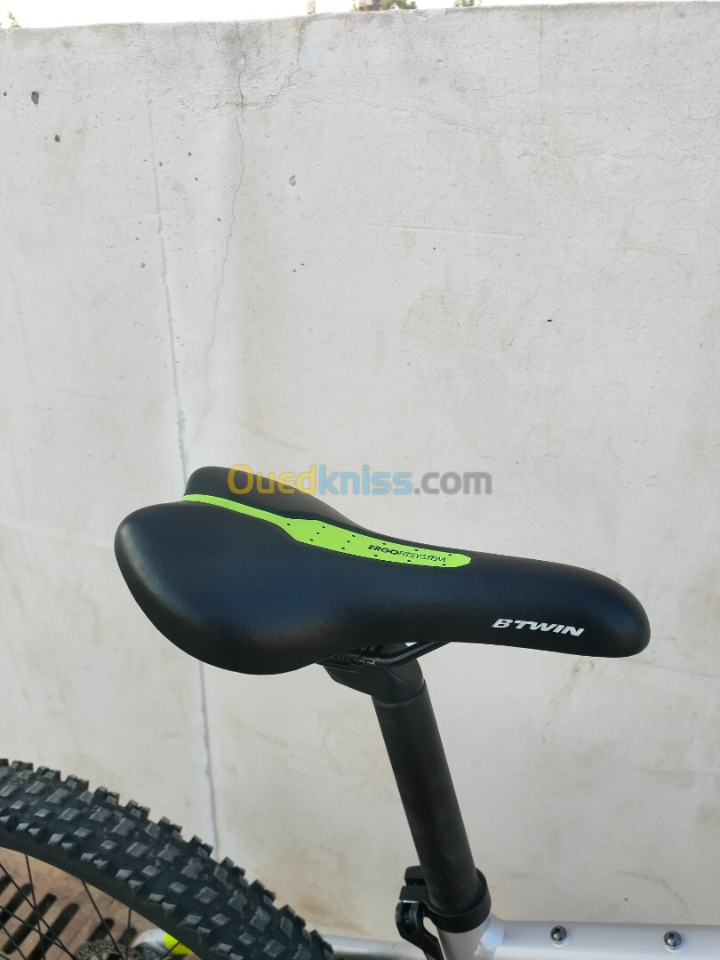 Vélo Électrique Rockrider ST520