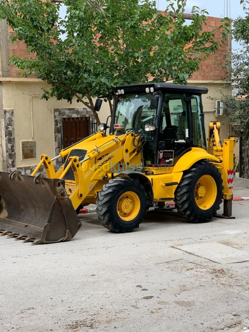 Rétro chargeur Hidromek jcb 2009