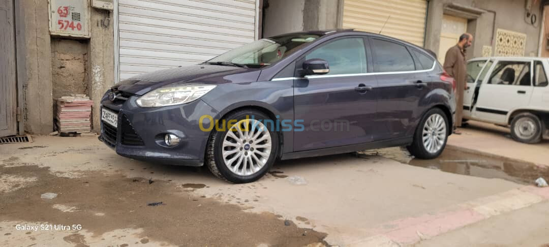 Ford Focus 5 portes 2013 Titanium