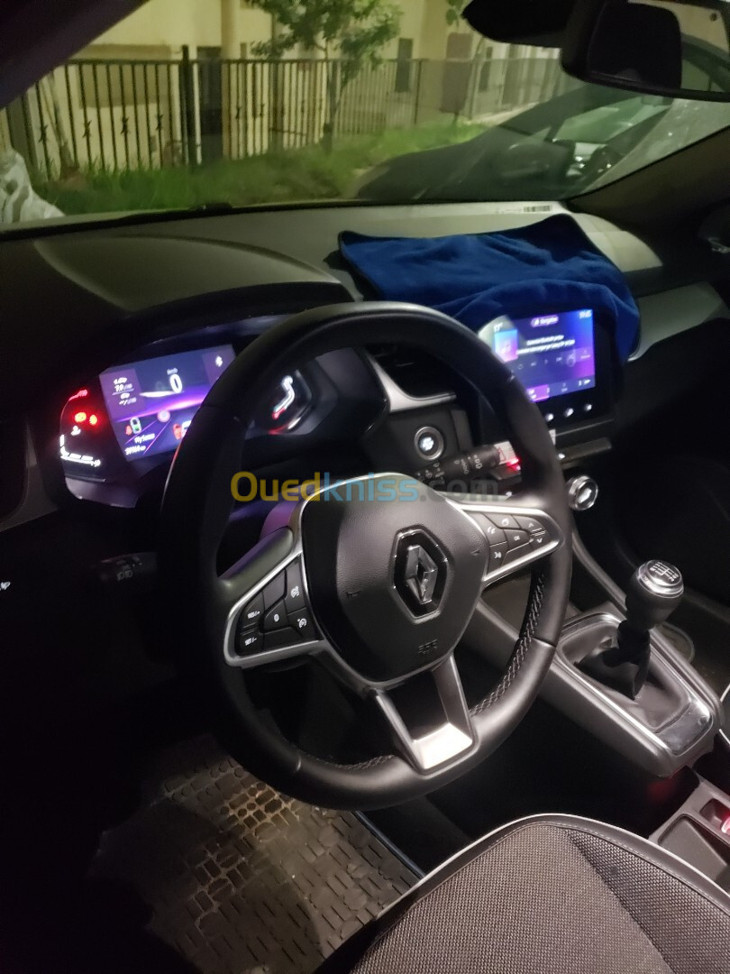 Renault Captur 2023 Techno