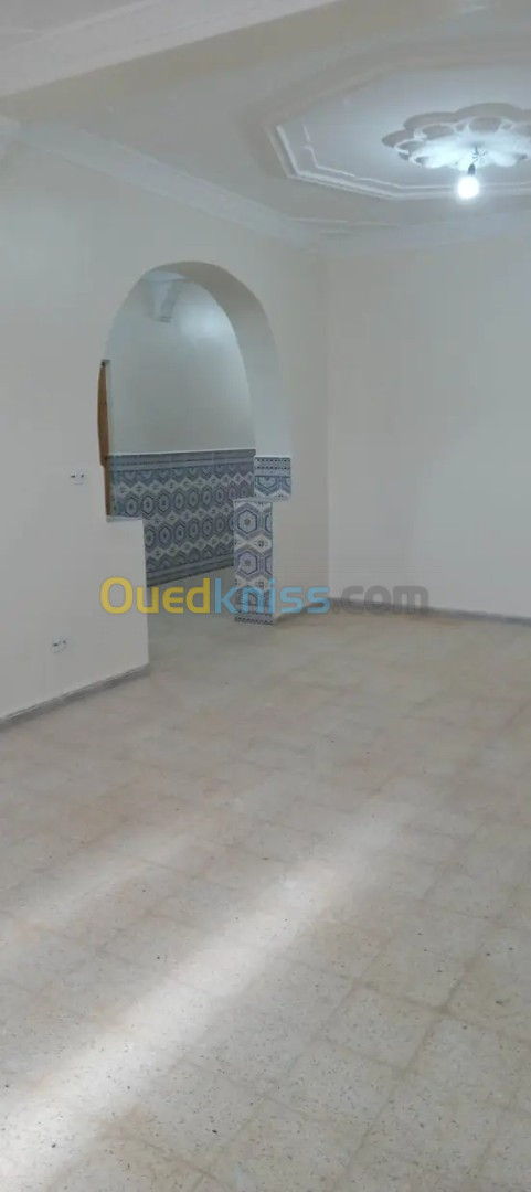 Vente Appartement F04 Chlef Chettia