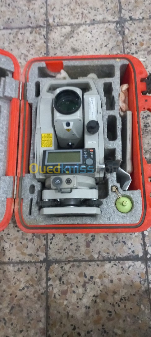 Total station sokkia net 1200 avec laser et double écran 