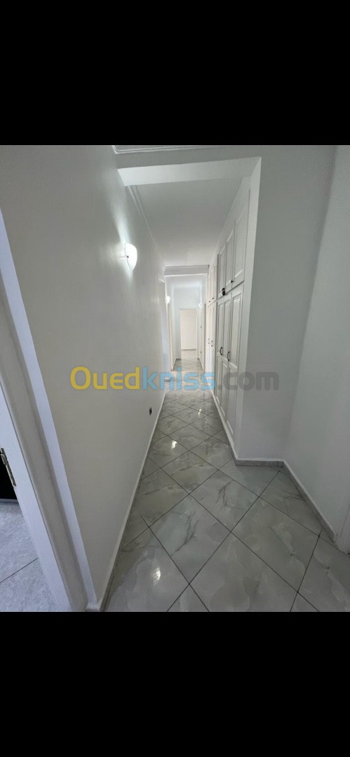 Location Appartement F4 Alger Cheraga