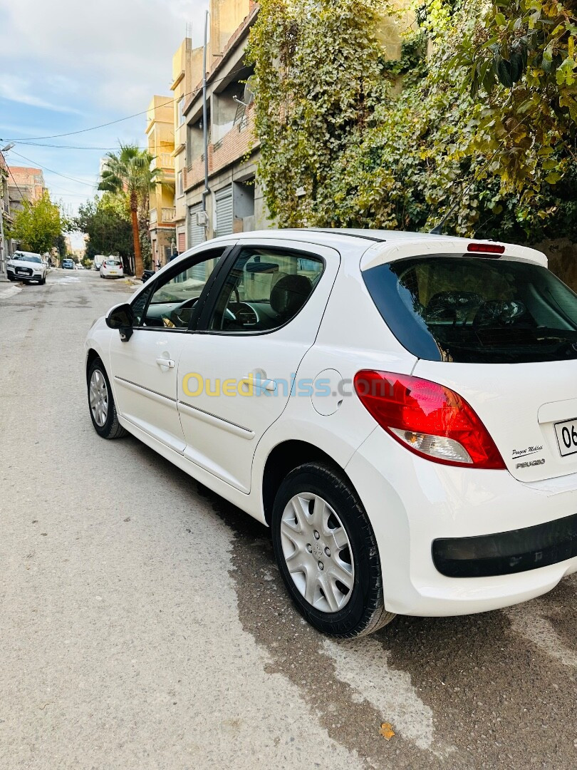 Peugeot 207 plus 2013 207 plus