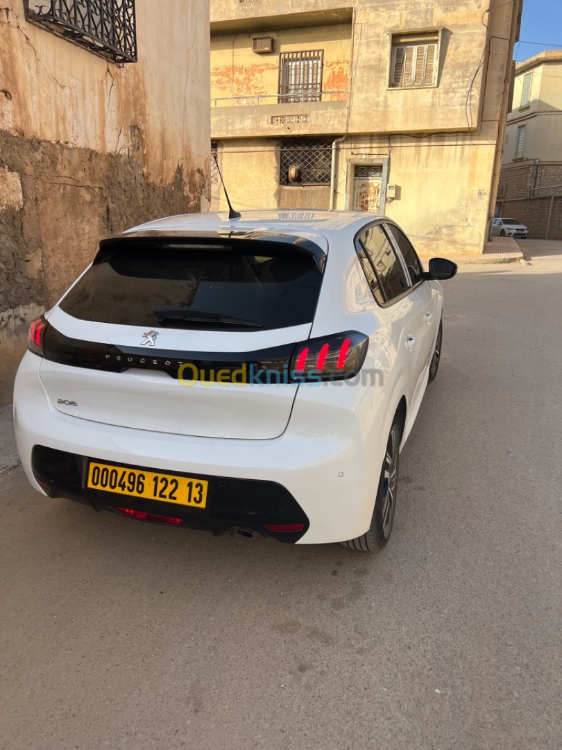 Peugeot 208 2022 Allure Facelift