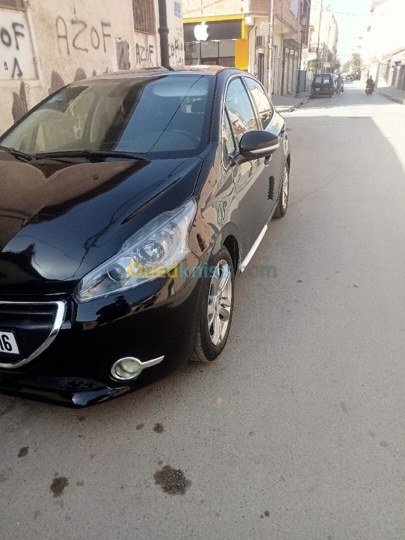 Peugeot 208 2014 Allure