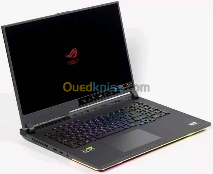  ASUS ROG STRIX 17 /RYZEN9-7940HX 5.5GHZ/RAM 16GB DDR5/512GB SSD/RTX 4060 8GB/17.3 FHD