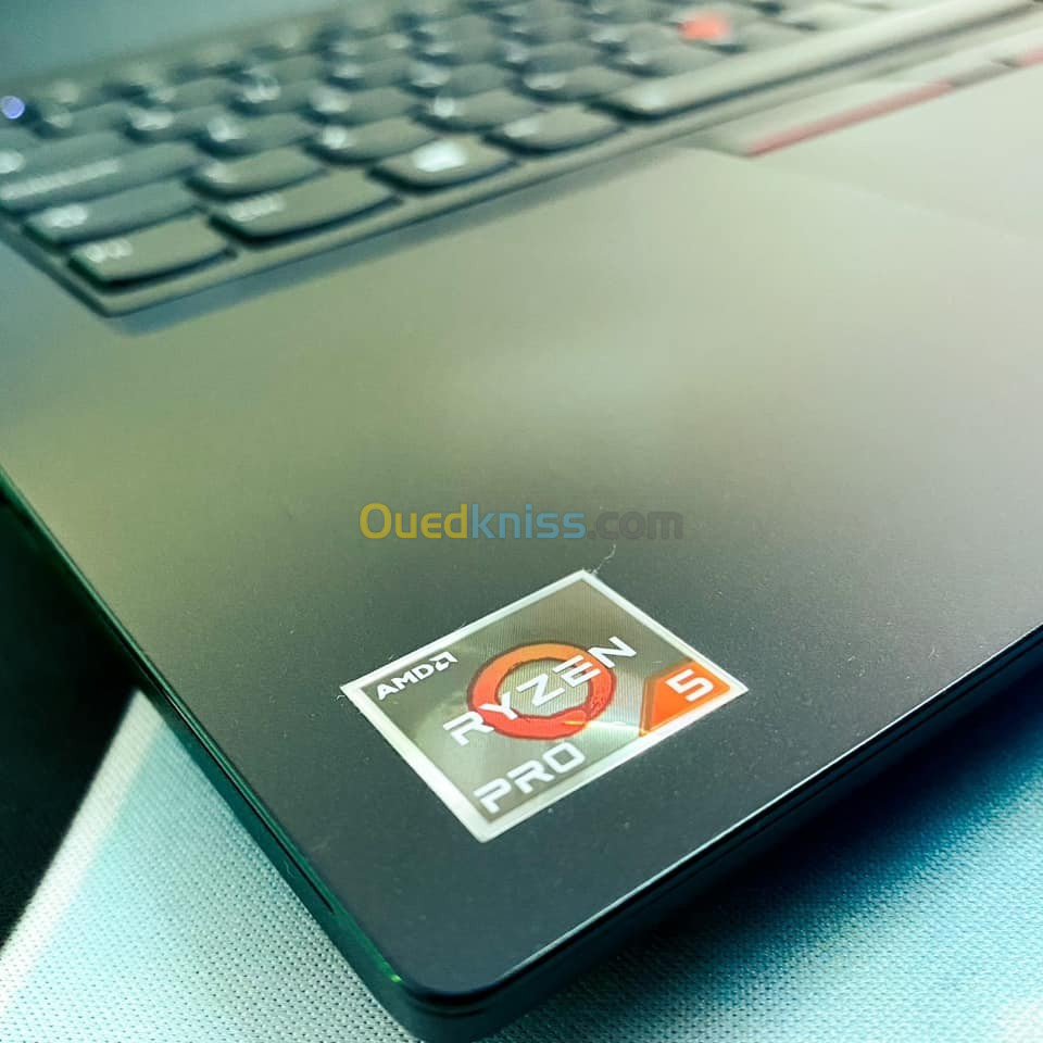 LENOVO THINKPAD L14/RYZEN 5 PRO 4650U/ram 16 gb/disk 256gb ssd/AMD RADEION graphique 4gb