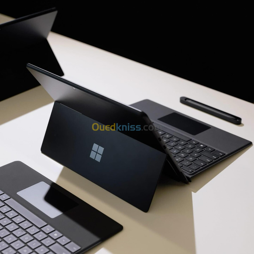 MICROSOFT SURFACE PRO 8/intel i5-1145G7/ram 08 ddr4  4270MHZ/disk 256gb ssd/ 13 pouce  3k TACTILE  