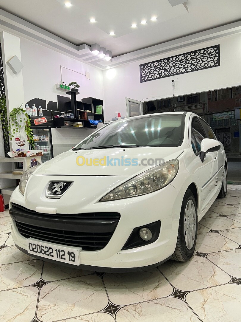 Peugeot 207 2012 