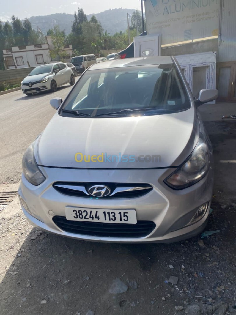 Hyundai Accent RB  5 portes 2013 Préstige