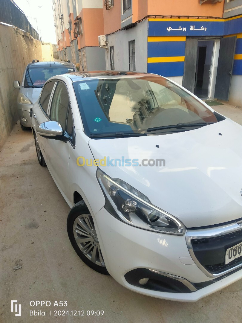 Peugeot 208 2016 Allure