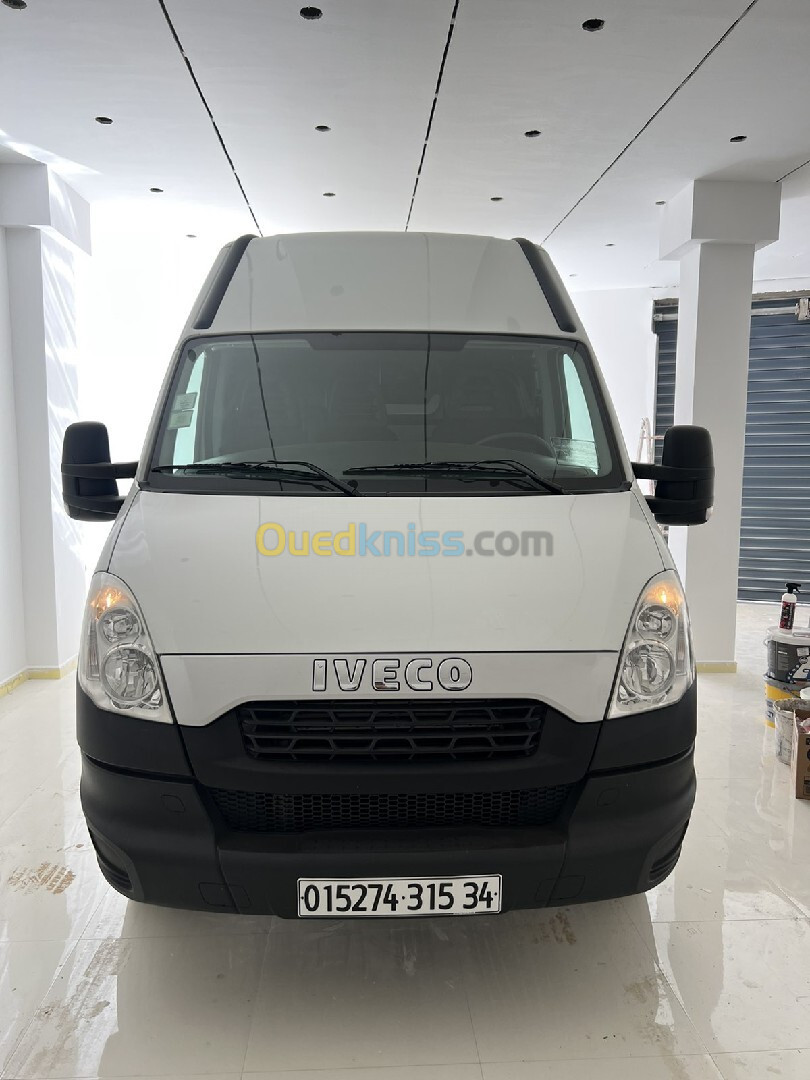 35c15 iveco 2015