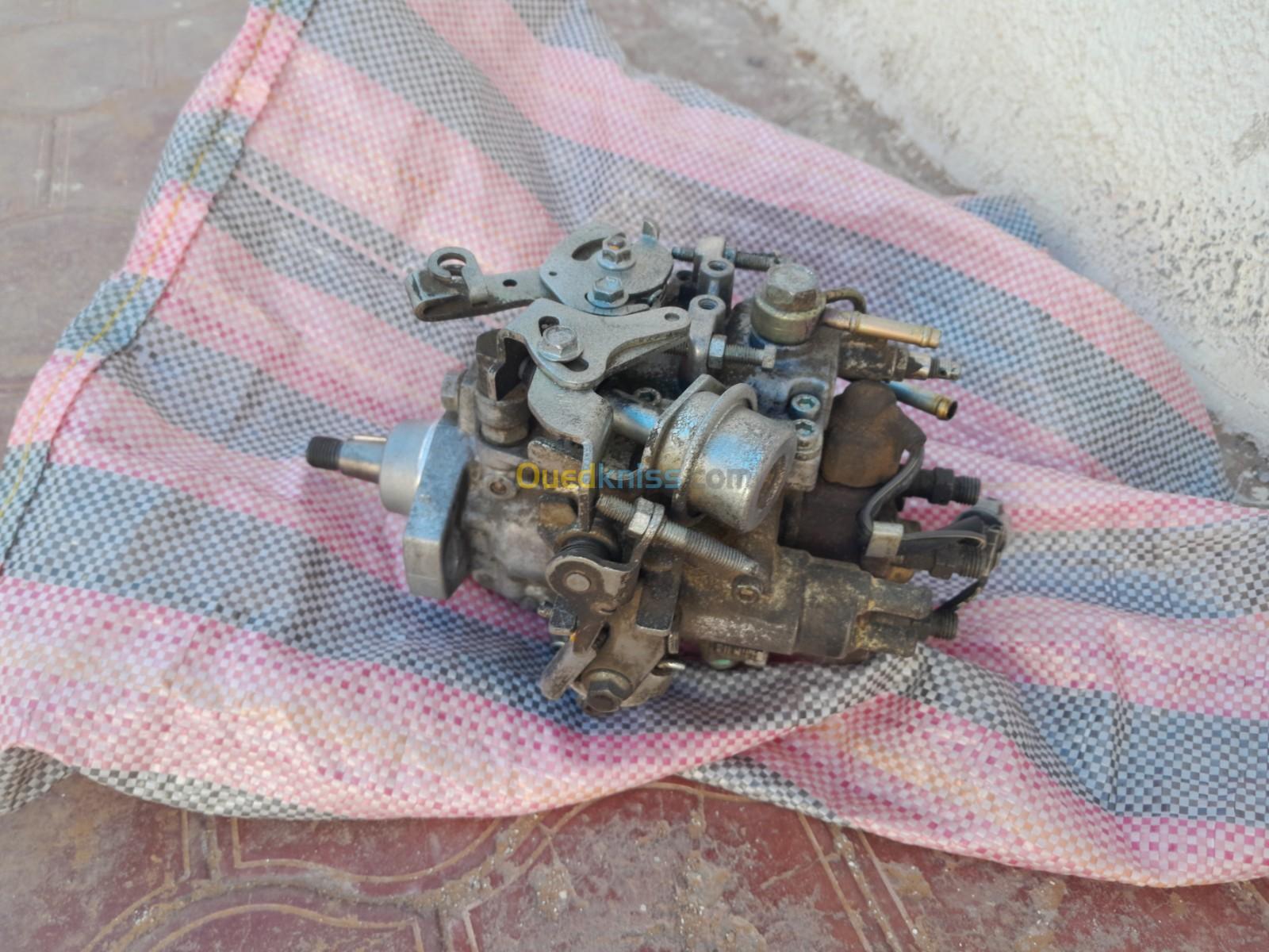  Pompe injection toyota corolla et hilux