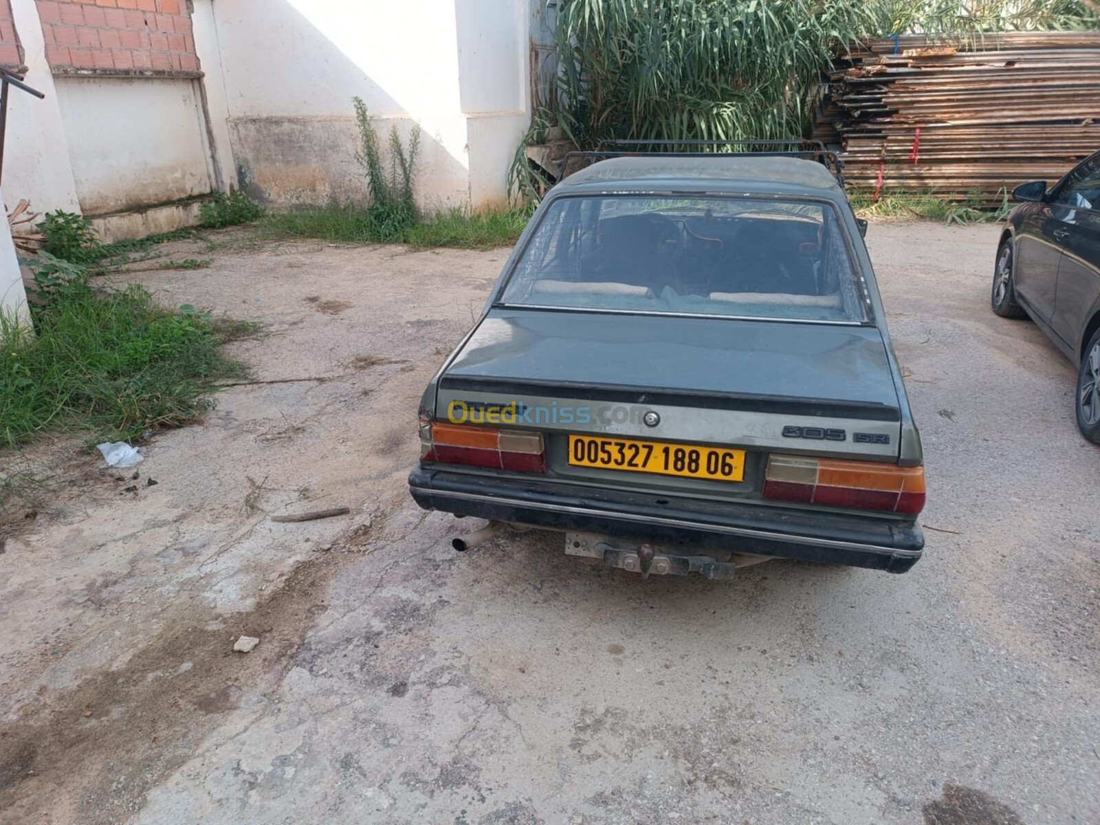 Peugeot 305 1988 305