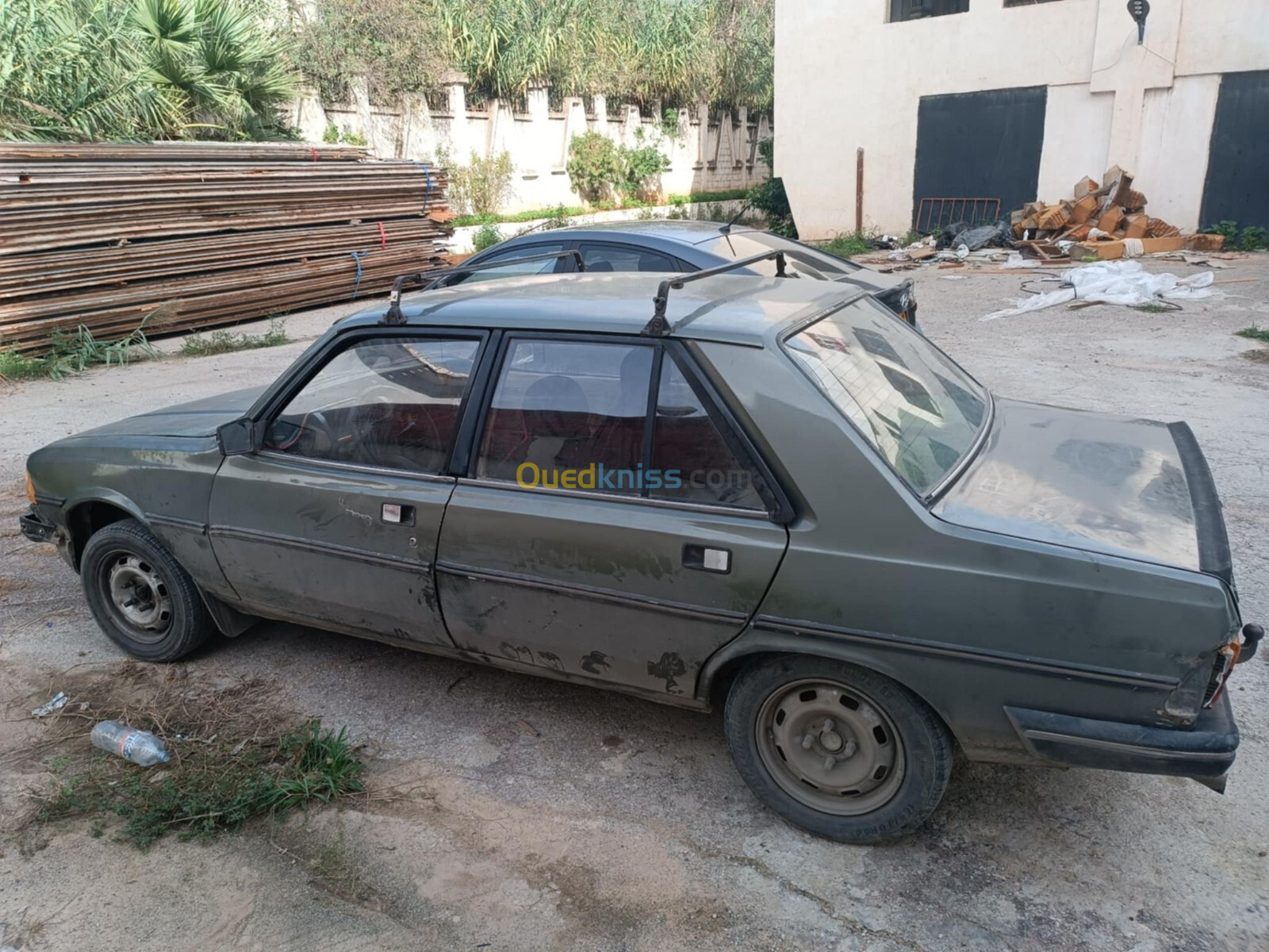 Peugeot 305 1988 305