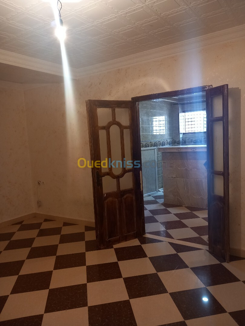 Vente Appartement F3 Mila Bouhatem