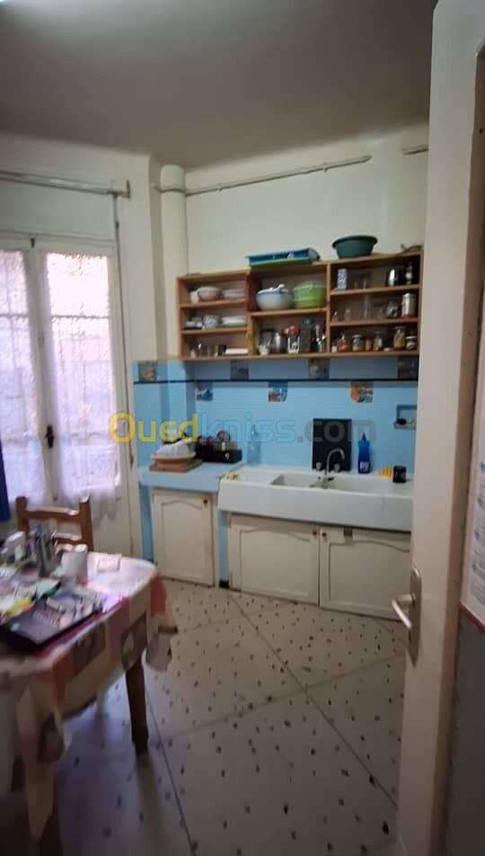 Location Appartement F4 Alger Hussein dey