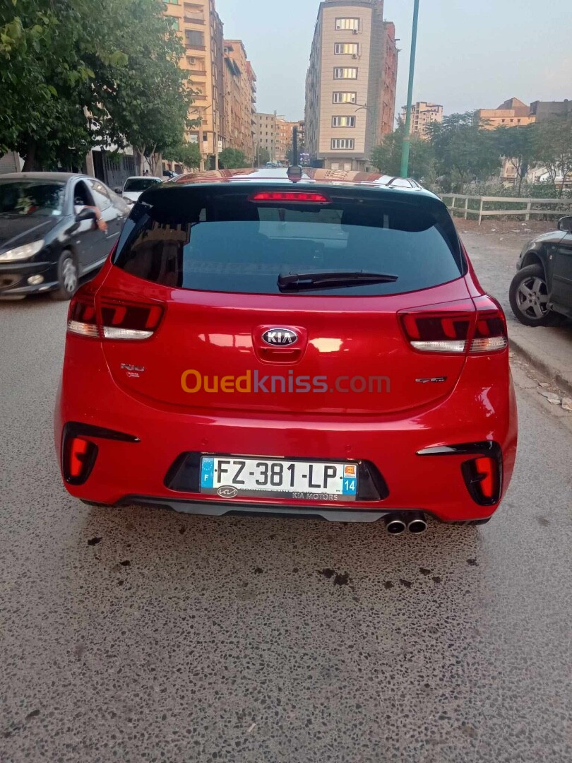 Kia Rio 2021 