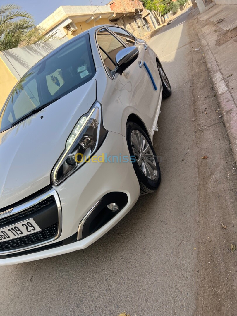 Peugeot 208 2019 Allure Facelift