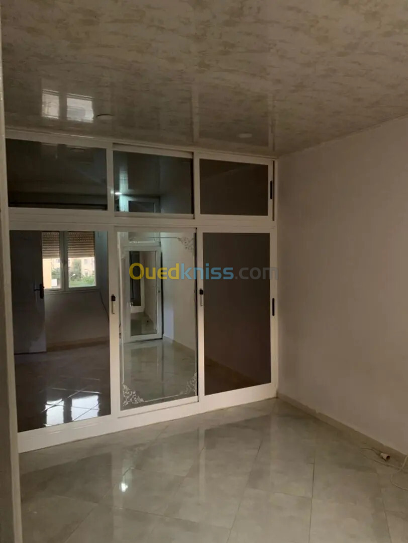 Vente Appartement F3 Alger Les eucalyptus