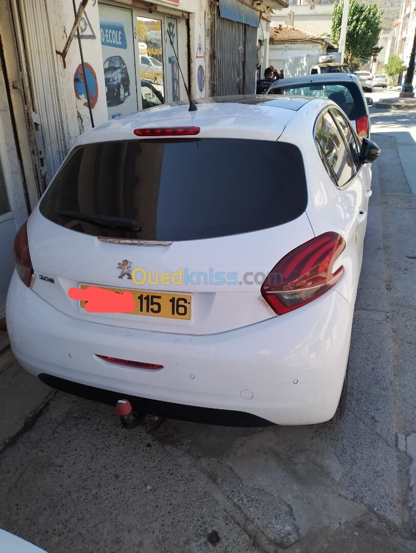 Peugeot 208 2015 208