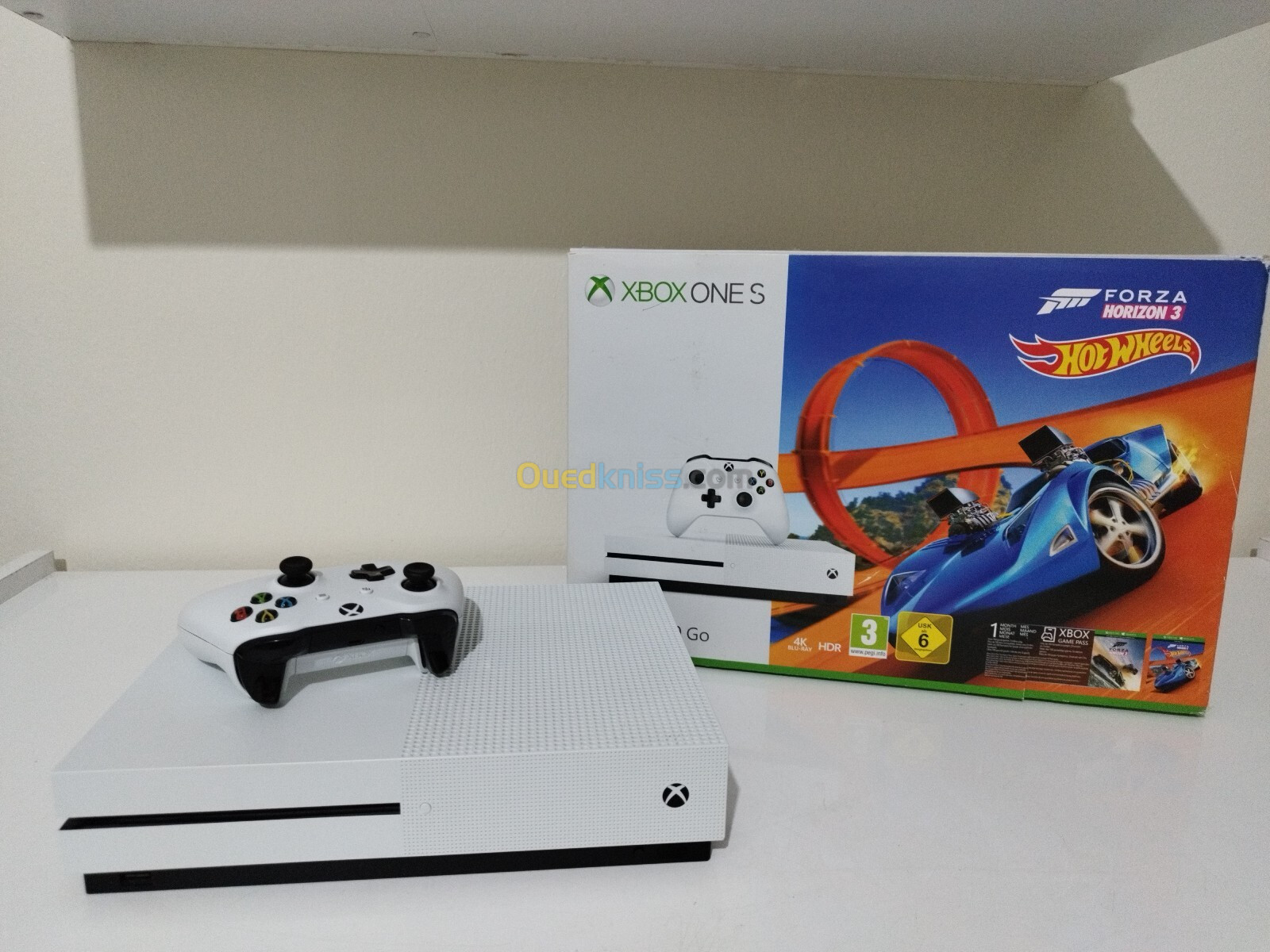 جهاز Xbox one s (الجهاز كأنه جديد)