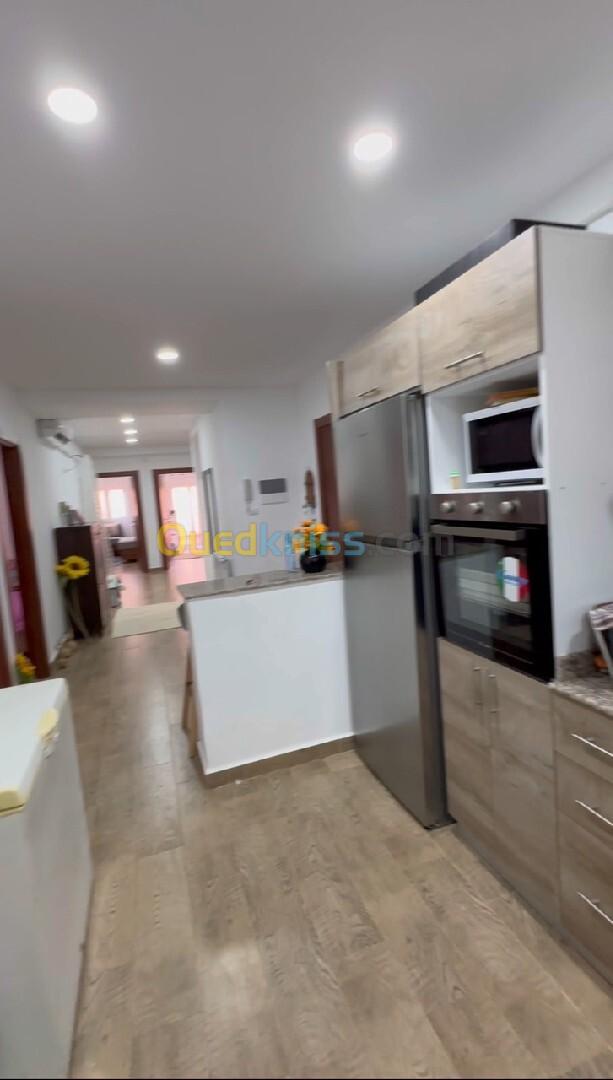 Vente Appartement F5 Oran Ain el turck