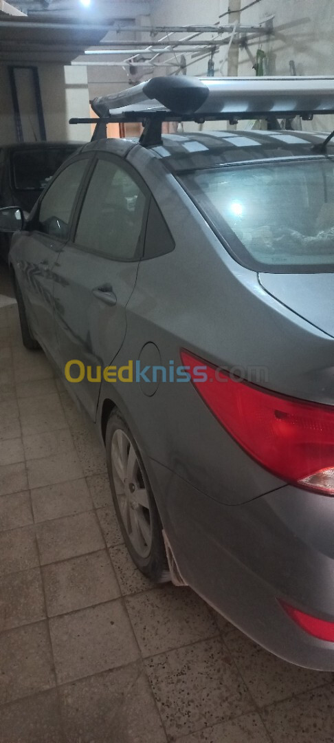 Hyundai Accent RB  4 portes 2017 Accent RB  4 portes