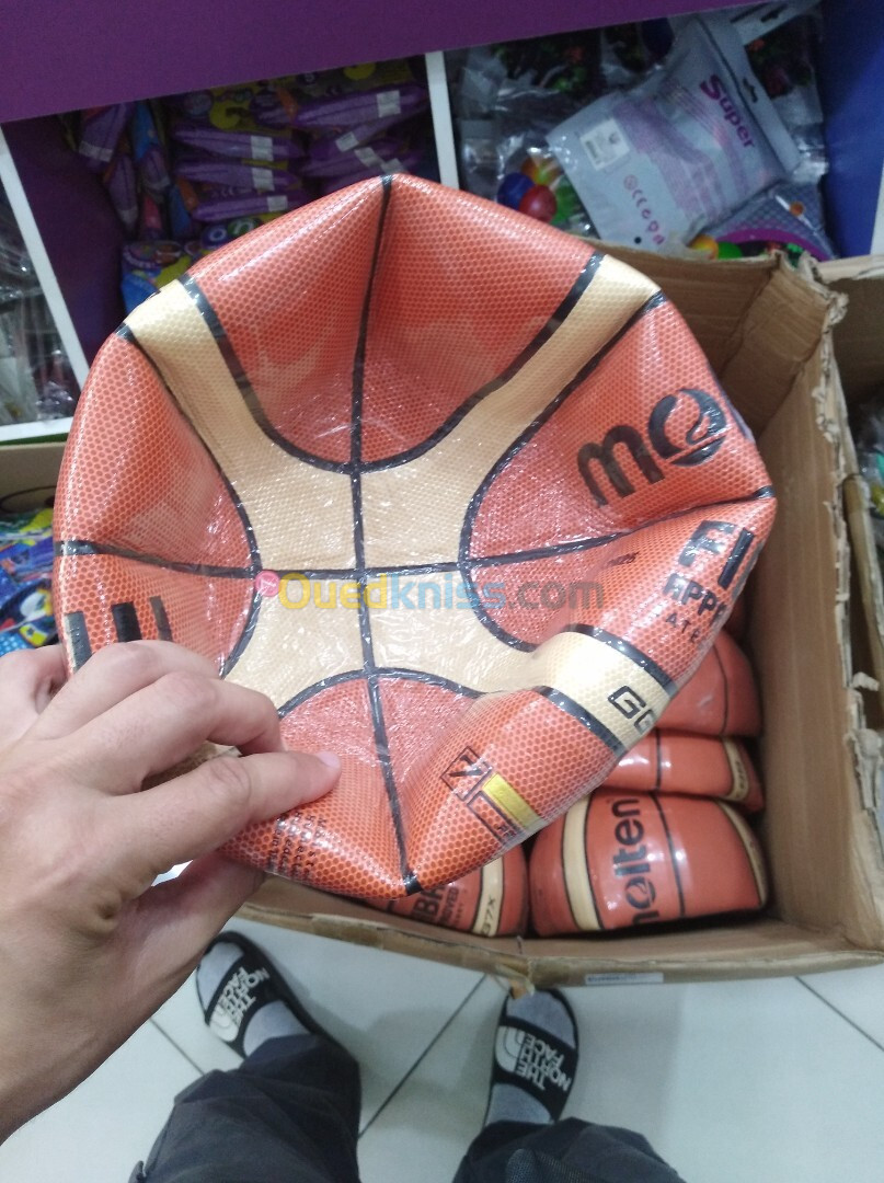 Ballon basketball molten fiba taille 7 made in Thaïlande 