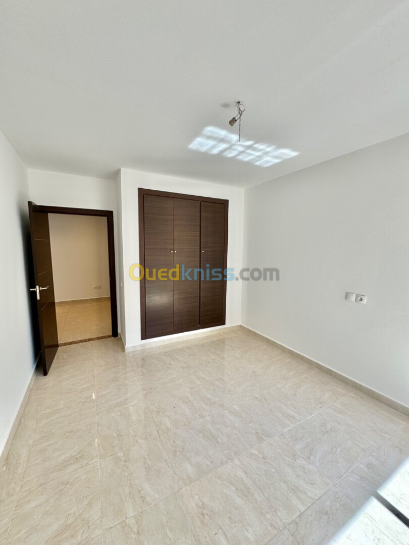 Vente Appartement F3 Oran Bir el djir