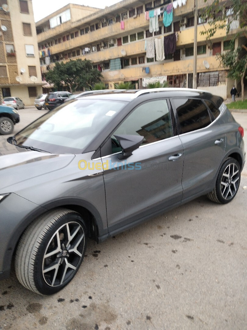 Seat ARONA 2018 FR 17