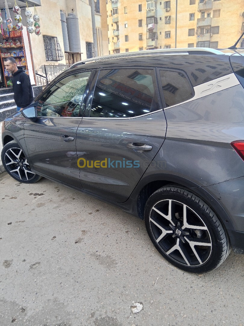 Seat ARONA 2018 FR 17