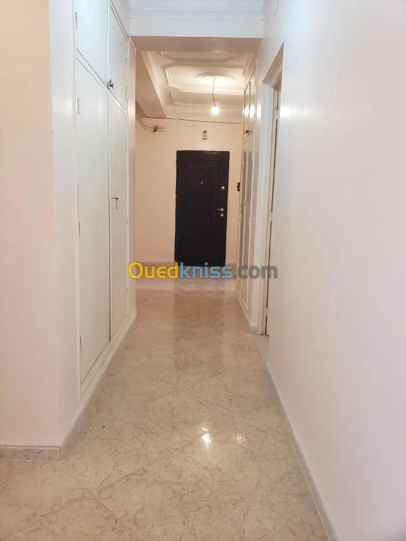 Location Appartement F4 Alger Said hamdine