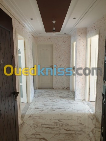 Location Appartement F3 Alger Hydra