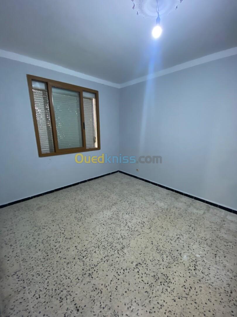 Location Appartement F3 Alger Saoula