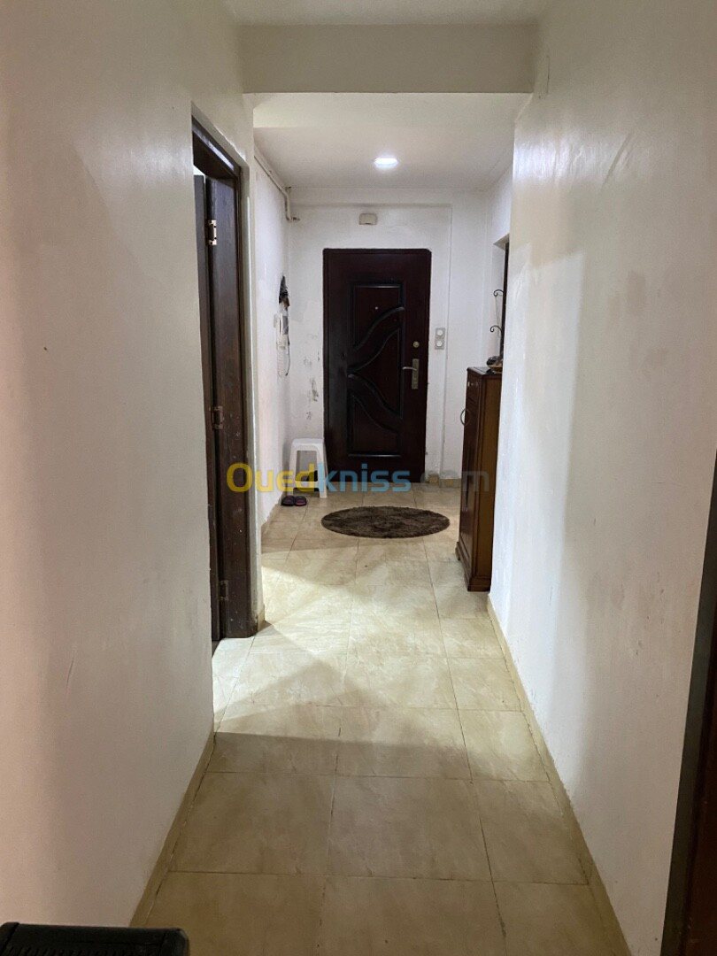 Location Appartement F3 Alger Saoula