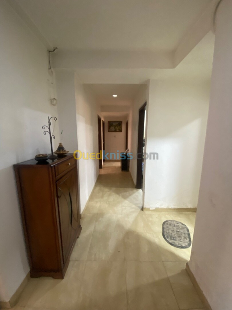 Location Appartement F3 Alger Saoula